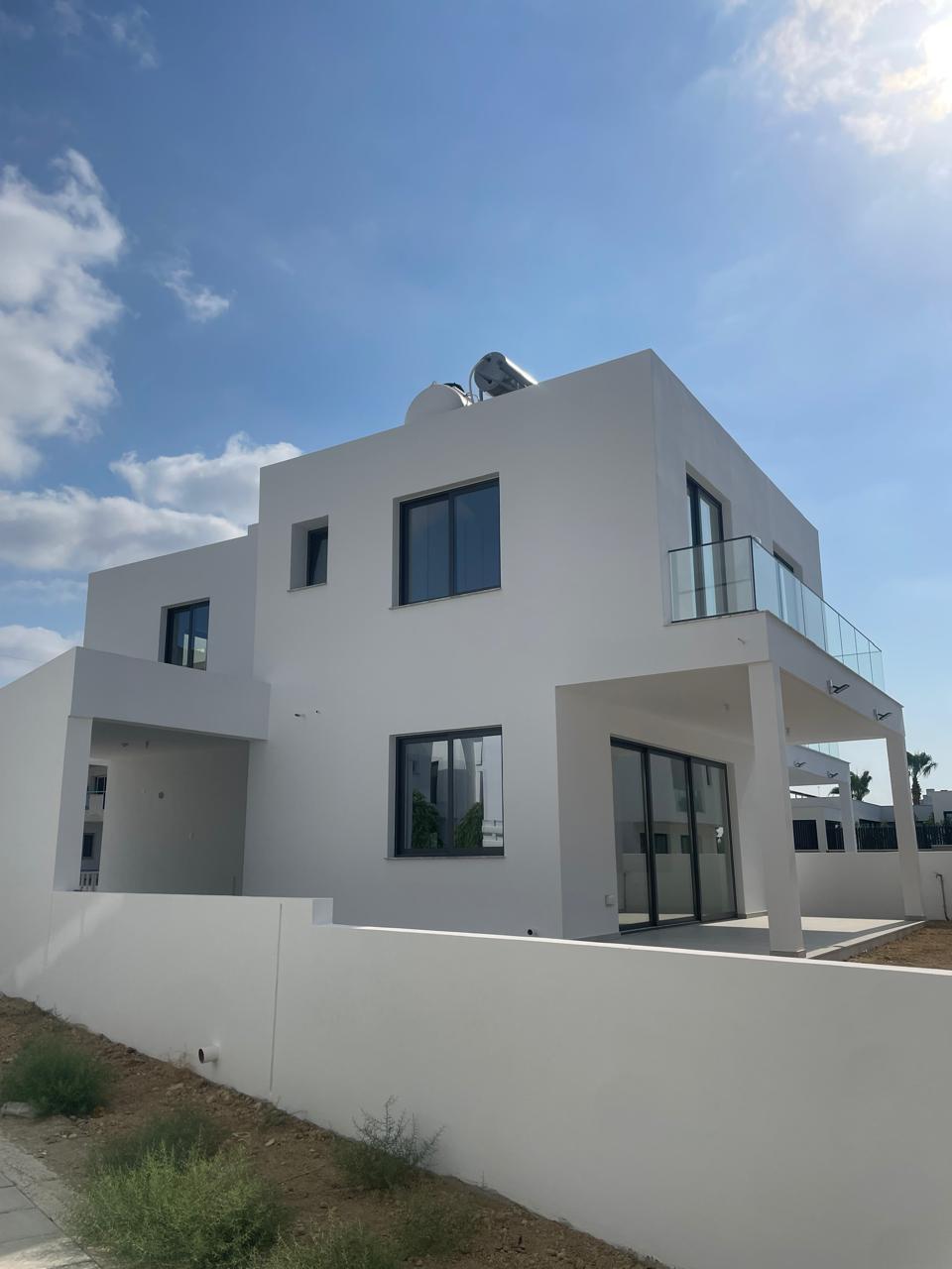 TREE(3) BEDROOM SEMI-DETACHED HOUSE FOR RENT IN OROKLINI