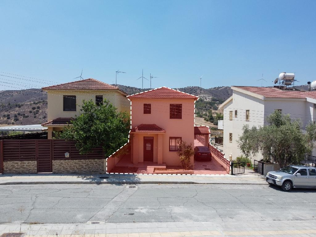 THREE (3) BEDROOM HOUSE - AGIA ANNA/LARNACA