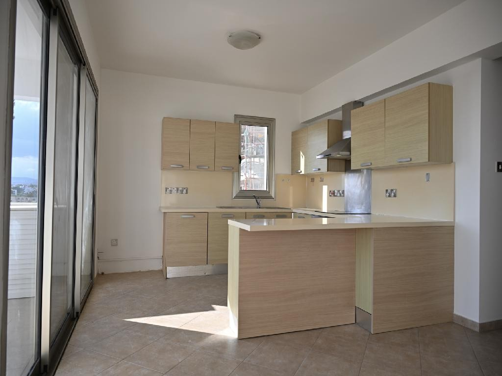 THREE (3) BEDROOM APARTMENT - KAMARES/LARNACA