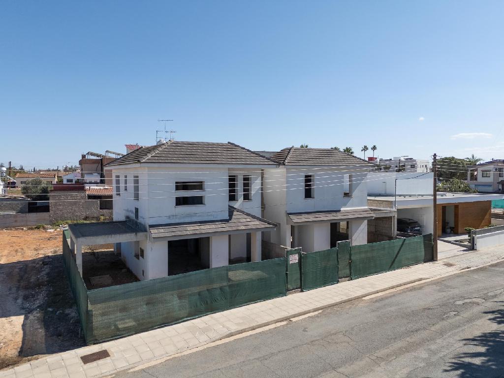 INCOMPLETE DEVELOPMENT FOR SALE IN KOKKINOTRIMITHIA-NICOSIA