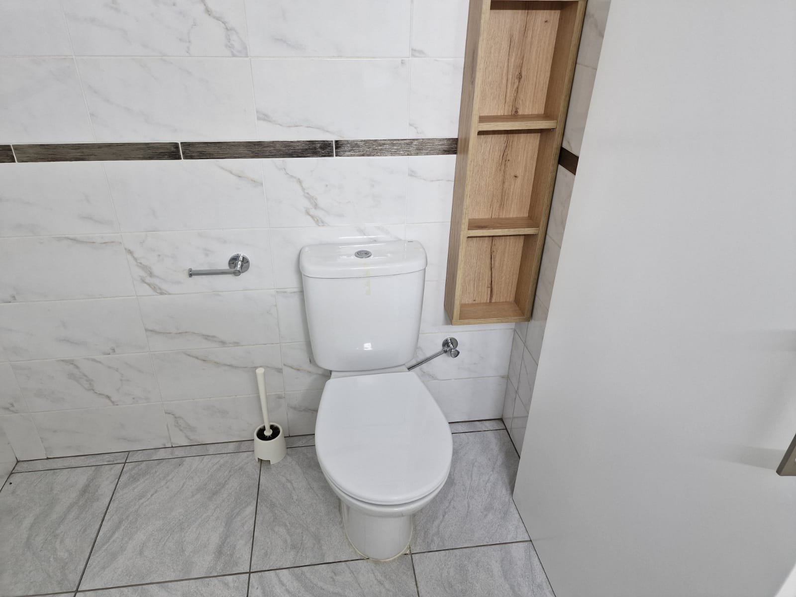 THREE (3) BEDROOM APARTMENT -DROSIA/LARNACA