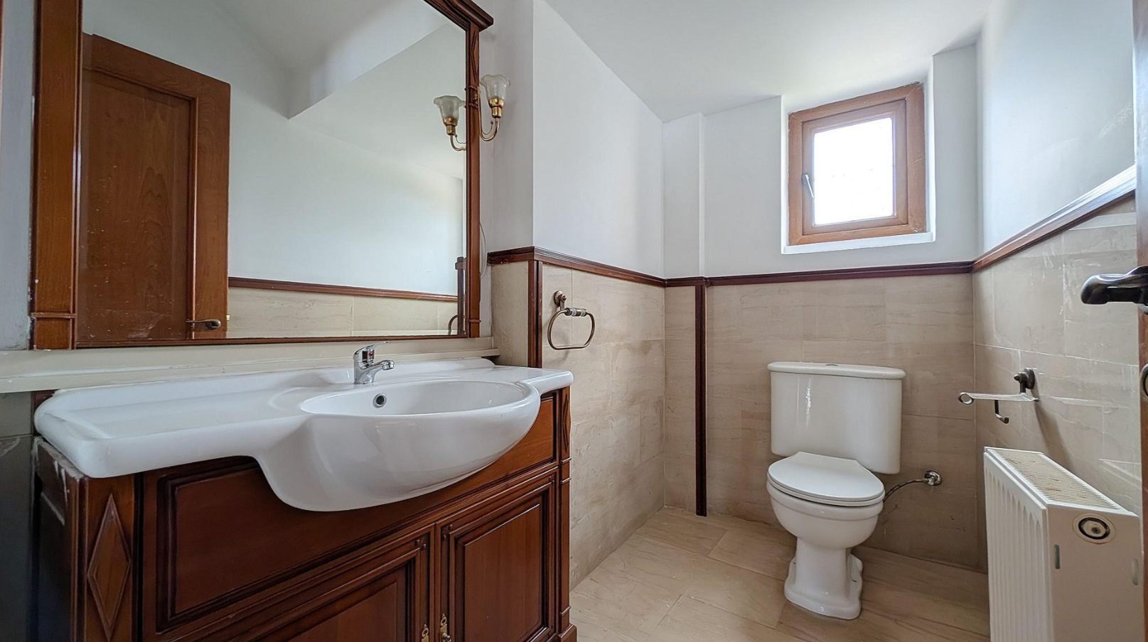 LUXURY HOUSE FOR SALE IN NICOSIA-LATSIA