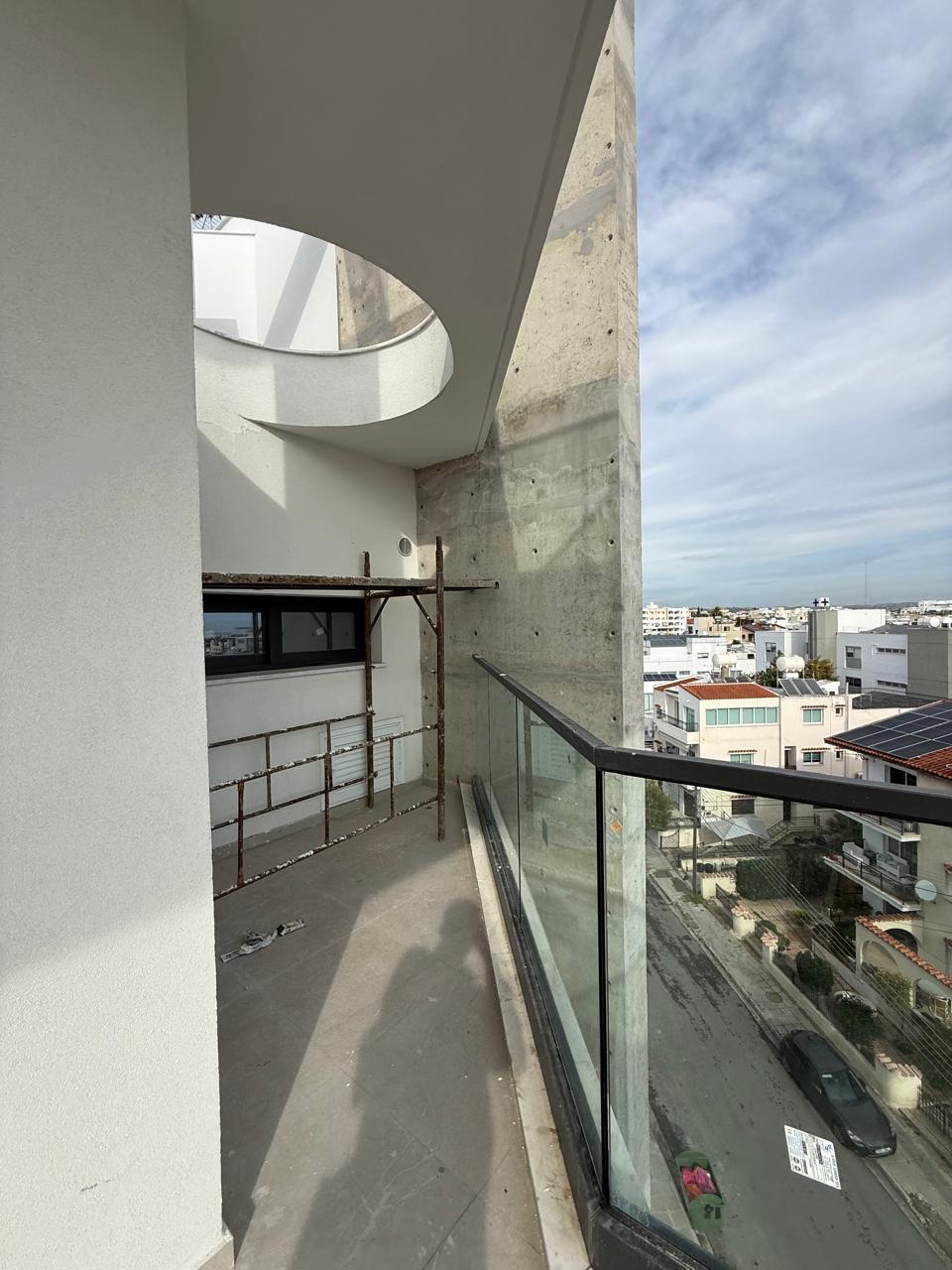 THREE BEDROOM PENTHOUSE APARTMENT IN LARNACA