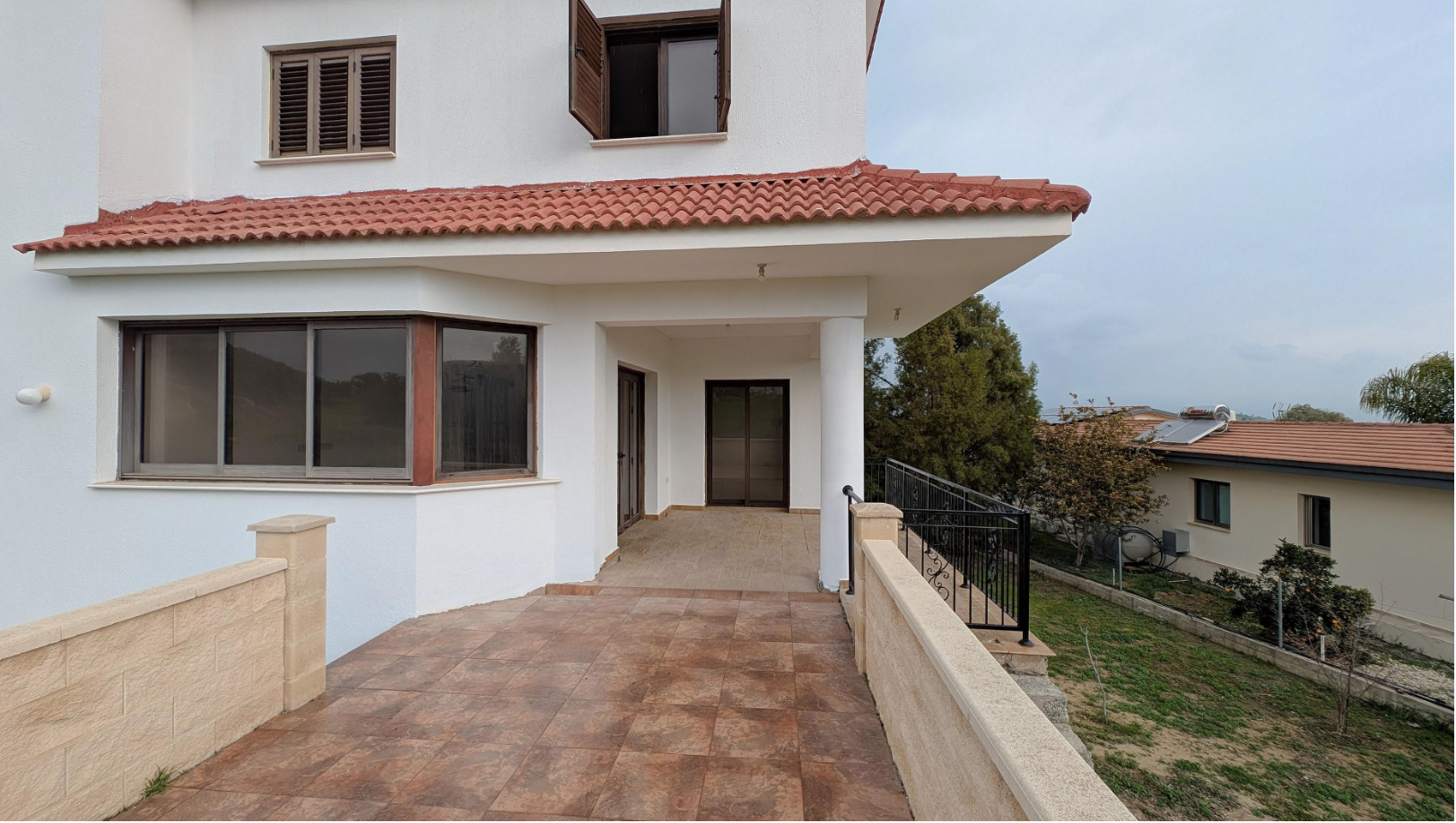 THREE BEDROOM DETACHED HOUSE FOR SALE IN NICOSIA-ERGATES