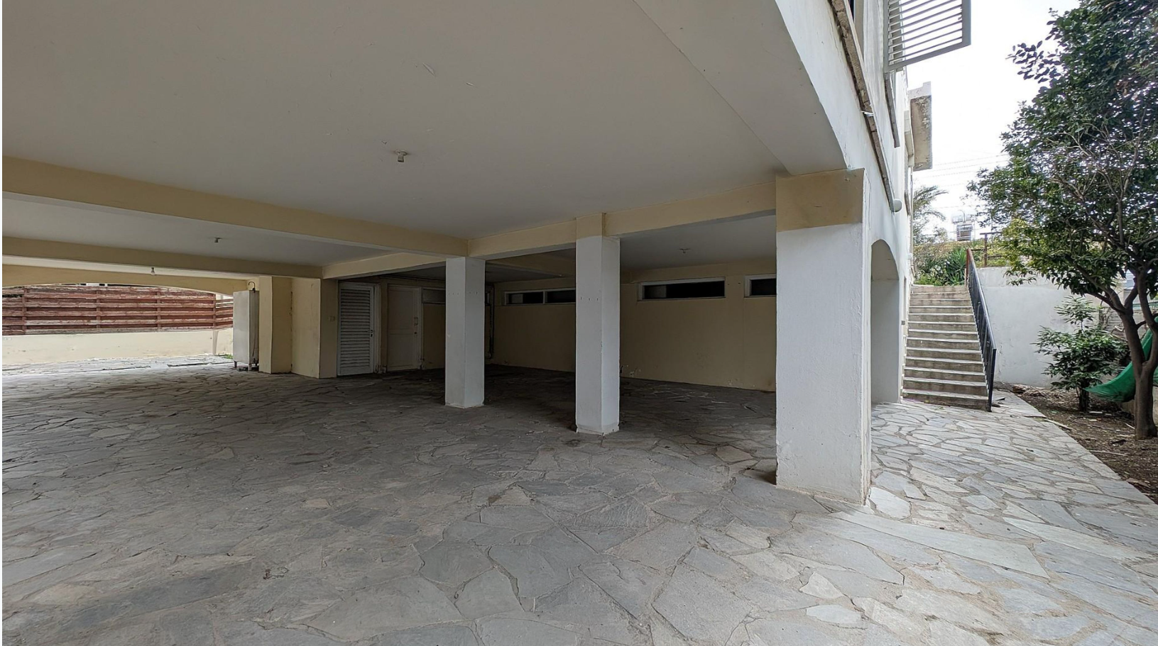 FOUR BEDROOM DETACHED VILLA FOR SALE IN NICOSIA-EGKOMI