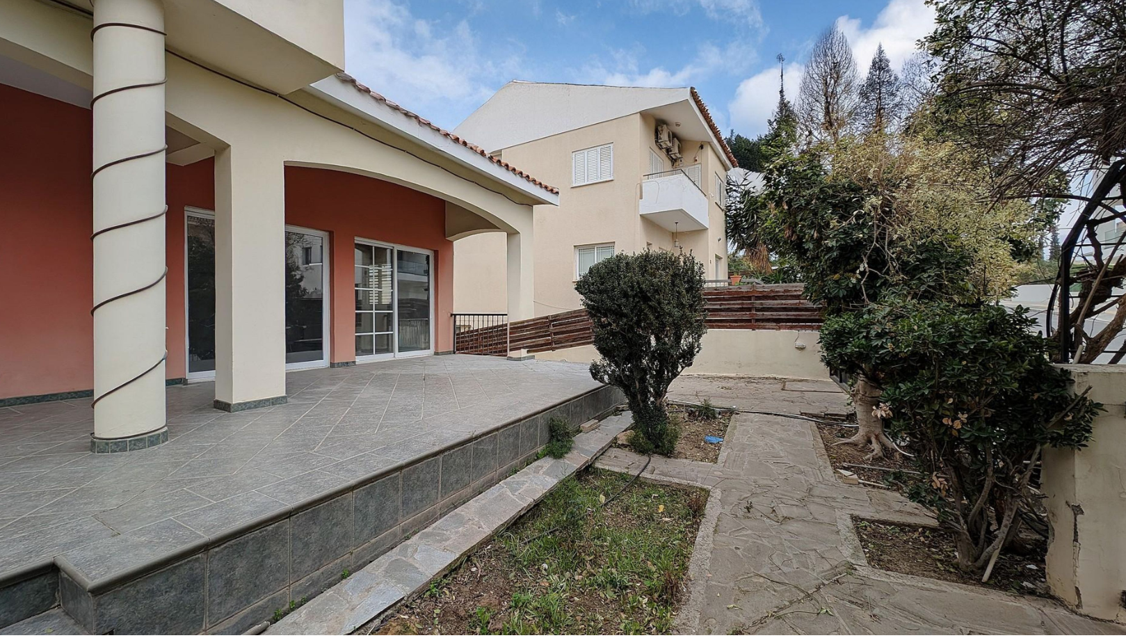 FOUR BEDROOM DETACHED VILLA FOR SALE IN NICOSIA-EGKOMI