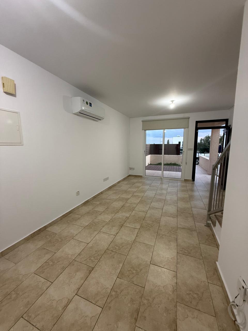 THREE BEDROOM SEMI DETACHED MESSONAITE IN OROKLINI 