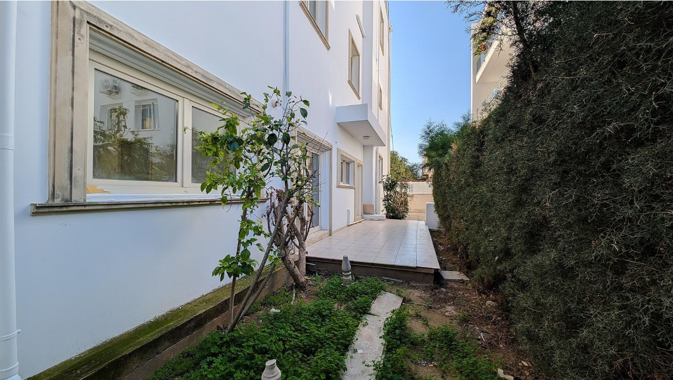 THREE STOREY BUILDING - AGIOS NIKOLAOS, LARNACA