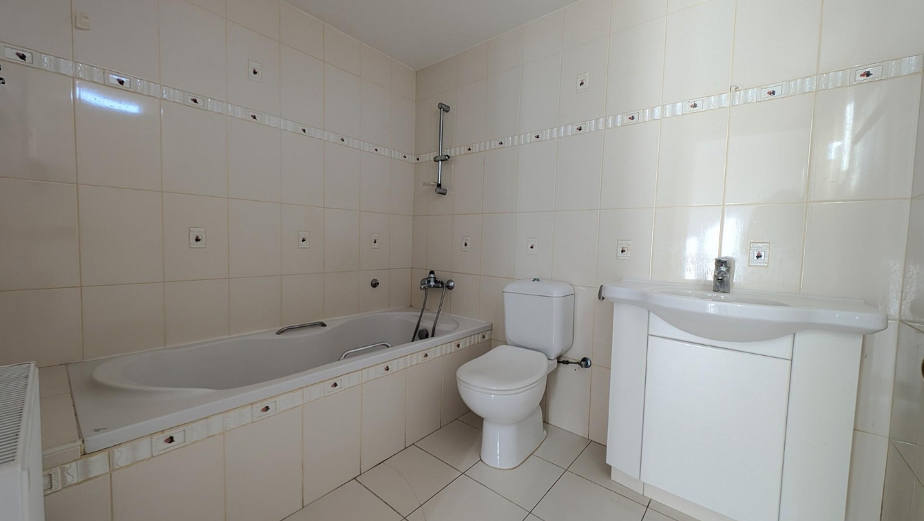 THREE STOREY BUILDING - AGIOS NIKOLAOS, LARNACA