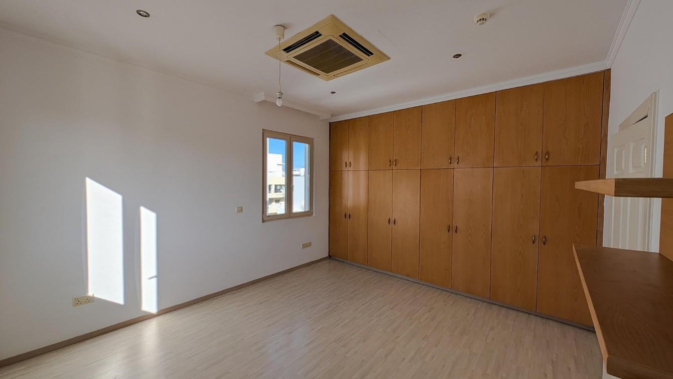 THREE STOREY BUILDING - AGIOS NIKOLAOS, LARNACA