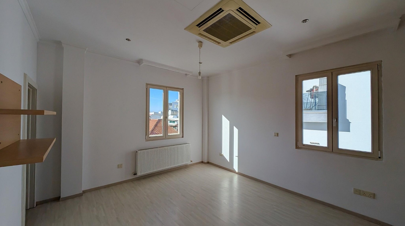 THREE STOREY BUILDING - AGIOS NIKOLAOS, LARNACA