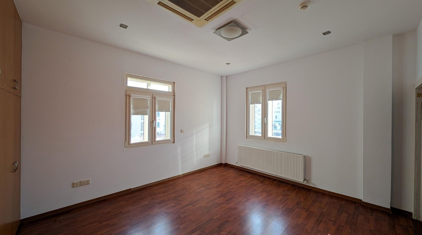 THREE STOREY BUILDING - AGIOS NIKOLAOS, LARNACA