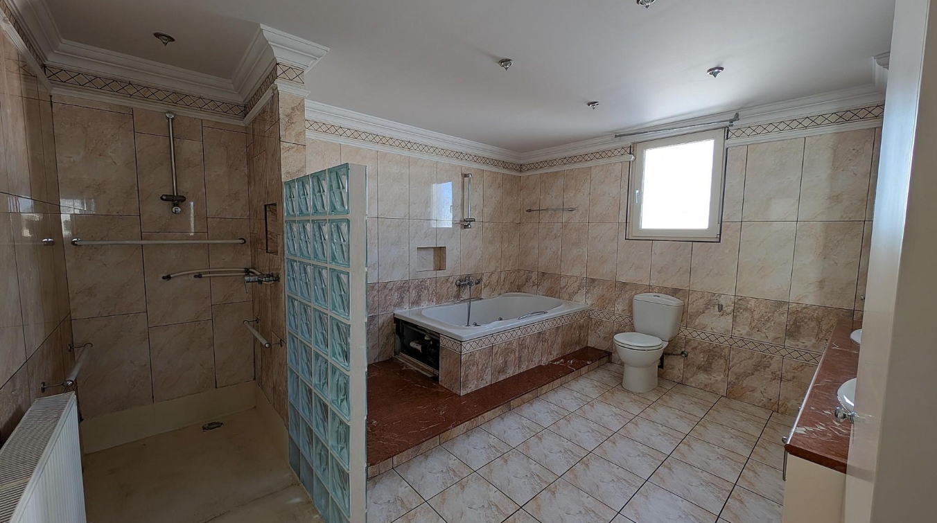 THREE STOREY BUILDING - AGIOS NIKOLAOS, LARNACA