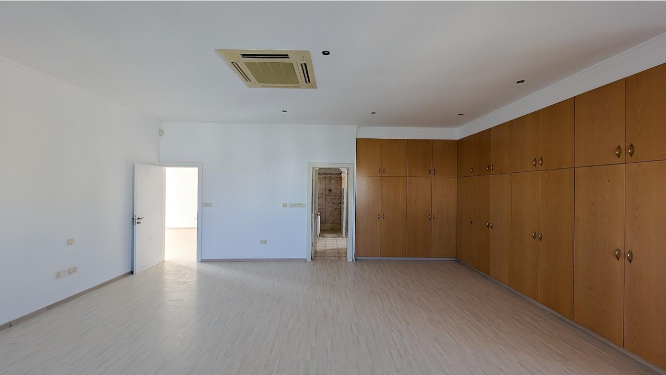 THREE STOREY BUILDING - AGIOS NIKOLAOS, LARNACA
