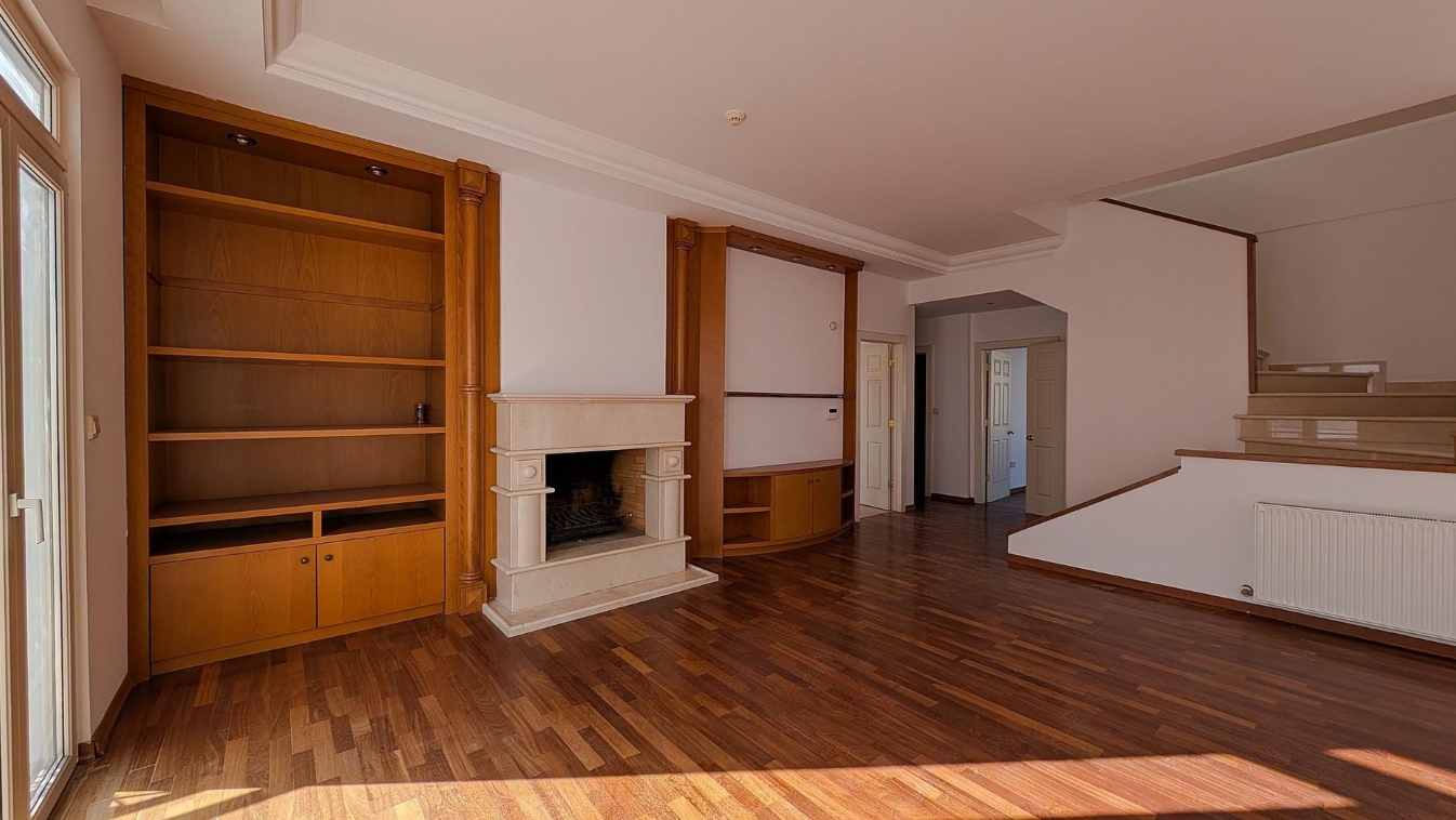 THREE STOREY BUILDING - AGIOS NIKOLAOS, LARNACA