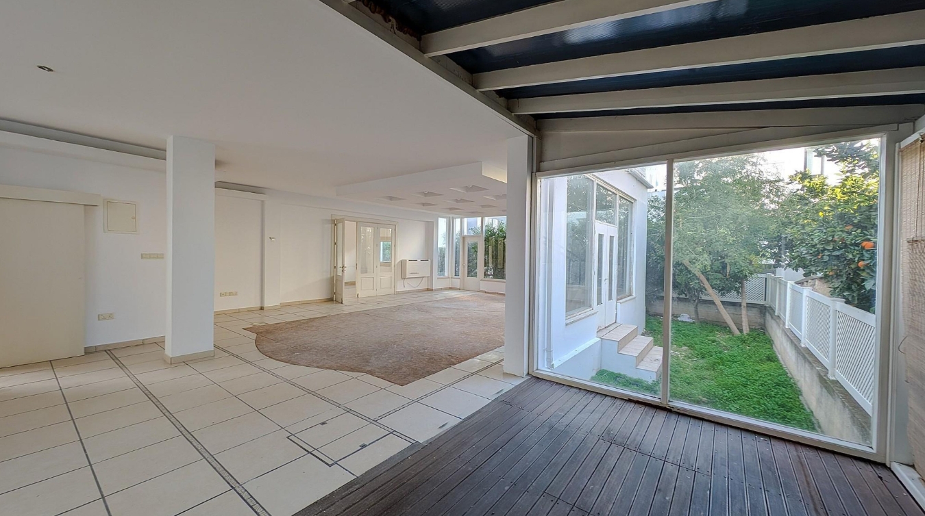 THREE STOREY BUILDING - AGIOS NIKOLAOS, LARNACA