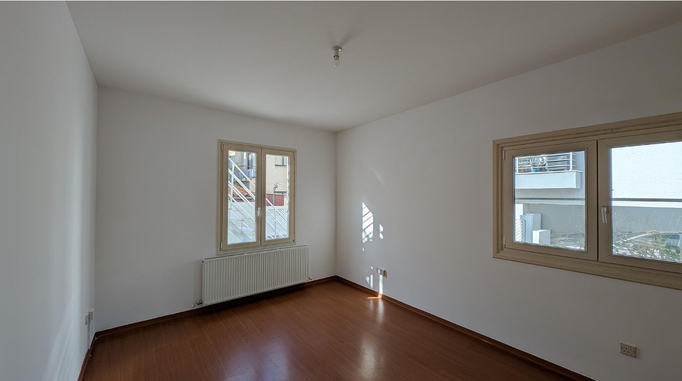 THREE STOREY BUILDING - AGIOS NIKOLAOS, LARNACA