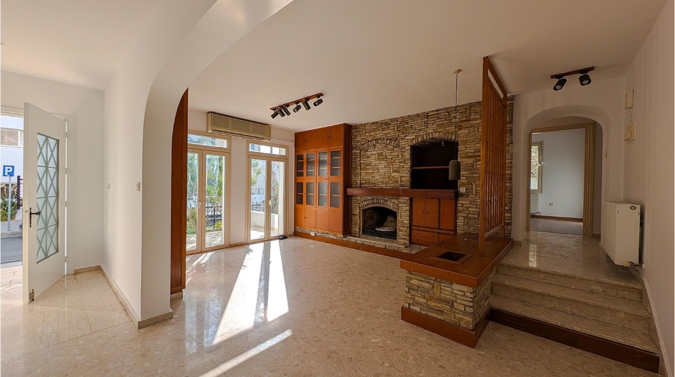 THREE STOREY BUILDING - AGIOS NIKOLAOS, LARNACA