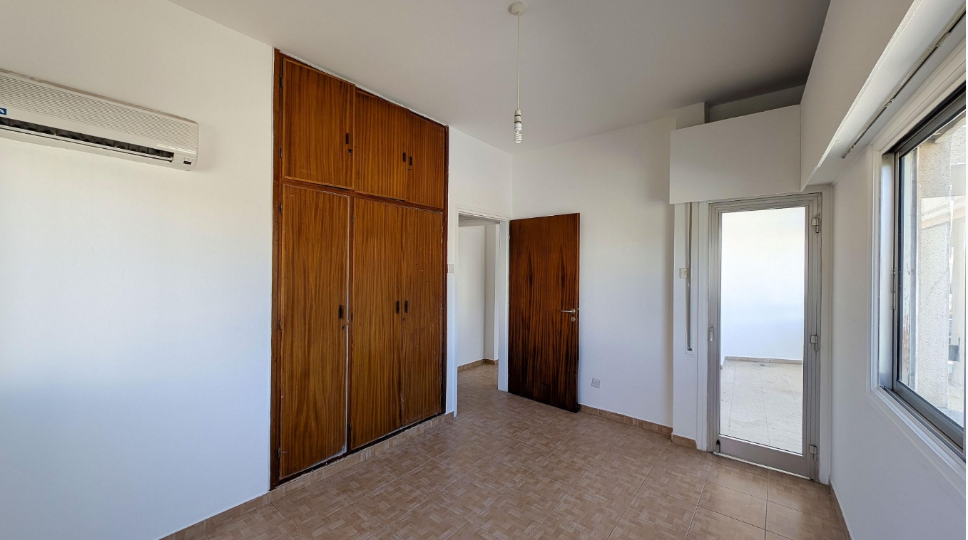 THREE BEDROOM APARTMENT - AGIOS NIKOLAOS / LARNACA