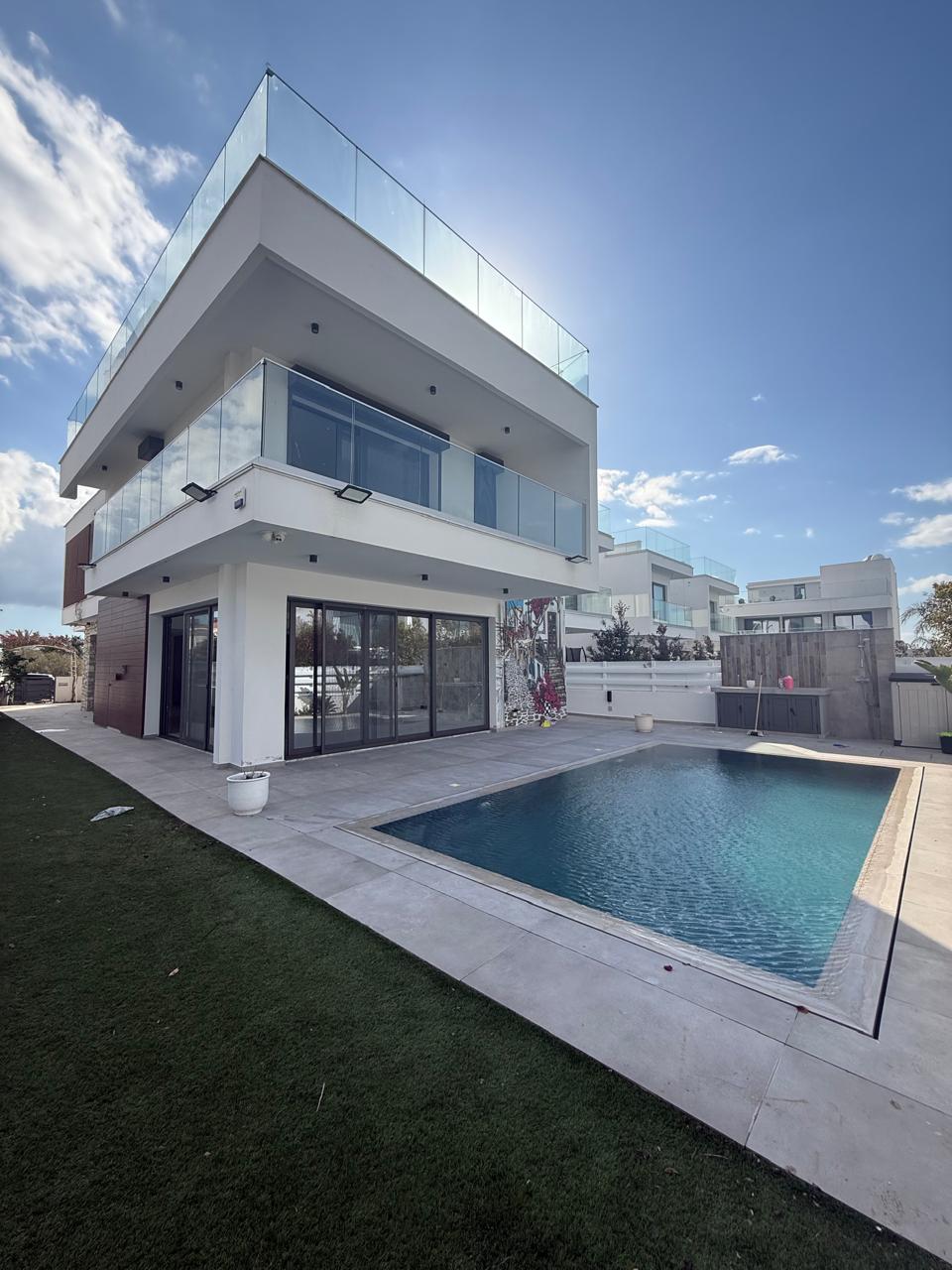 LUXURY VILLA IN LIVADIA – Walking Distance to the Beach