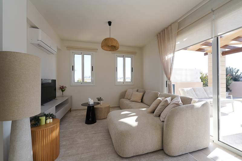 STUDIO FOR SALE - LIVE AUCTION - TERSEFANOU 