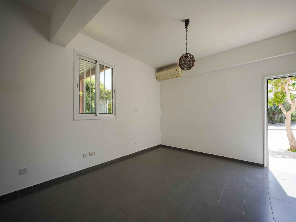 MIXED USE BUILDING FOR SALE IN NICOSIA-KAIMAKLI