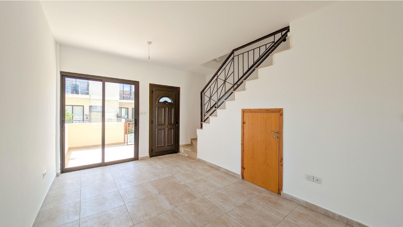 TWO STOREY SEMI-DETACHED HOUSE - MENEOU/LARNACA