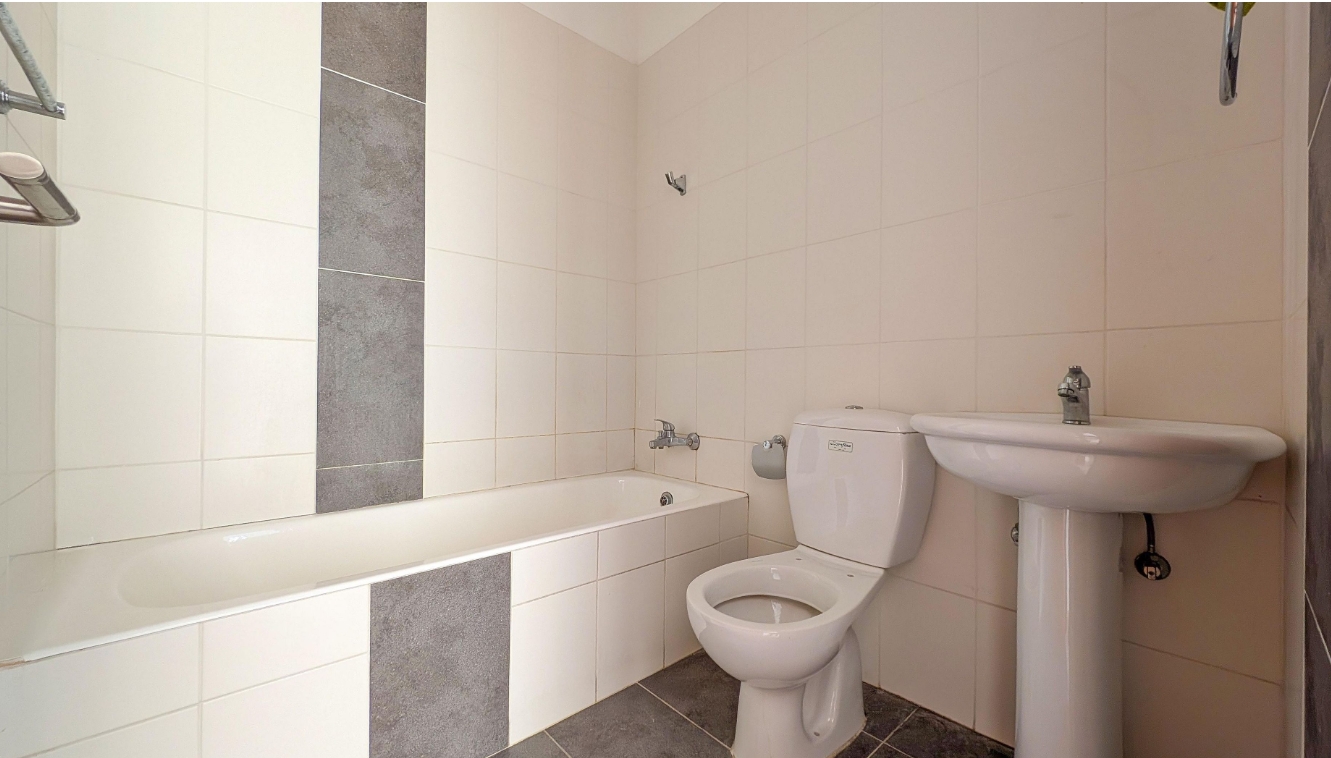 TWO STOREY SEMI-DETACHED HOUSE - MENEOU/LARNACA