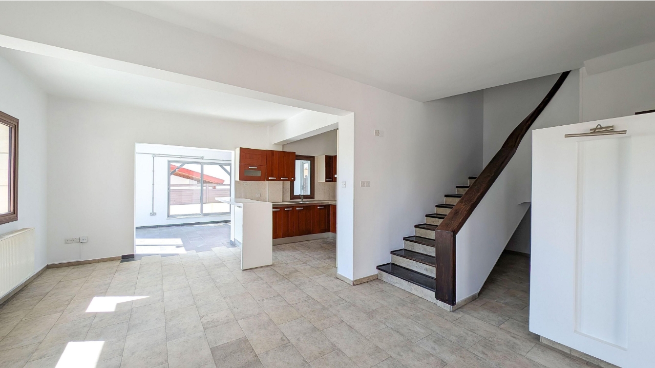 SEMI-DETACHED HOUSE- OROKLINI / LARNACA