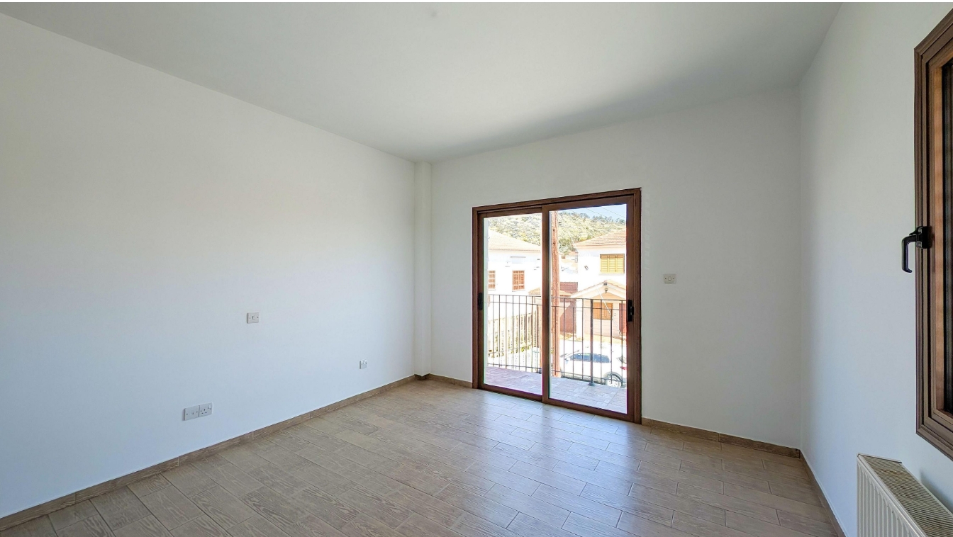 SEMI-DETACHED HOUSE- OROKLINI / LARNACA