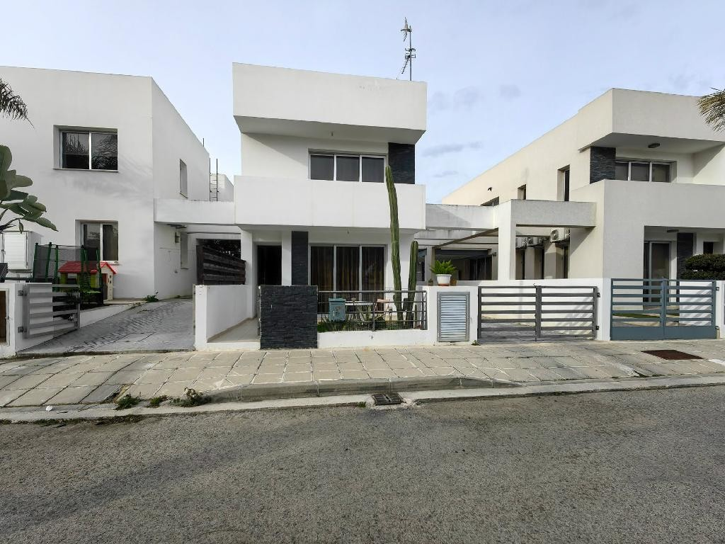 SEMI-DETACHED TWO-STOREY & THREE BEDROOM HOUSE- OROKLINI/LARNACA