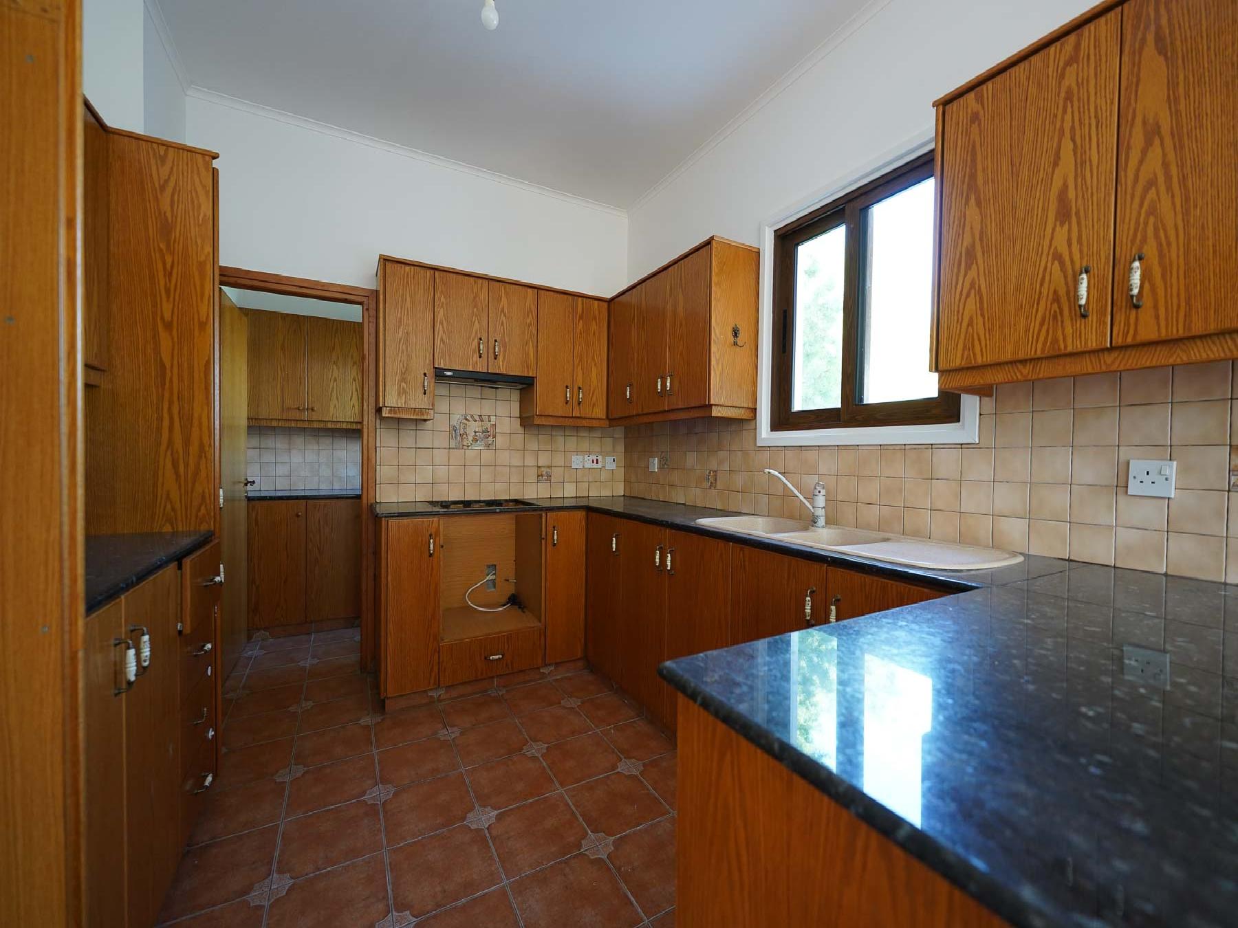 FOUR BEDROOM DETACHED HOUSE FOR SALE IN NICOSIA-ERGATES