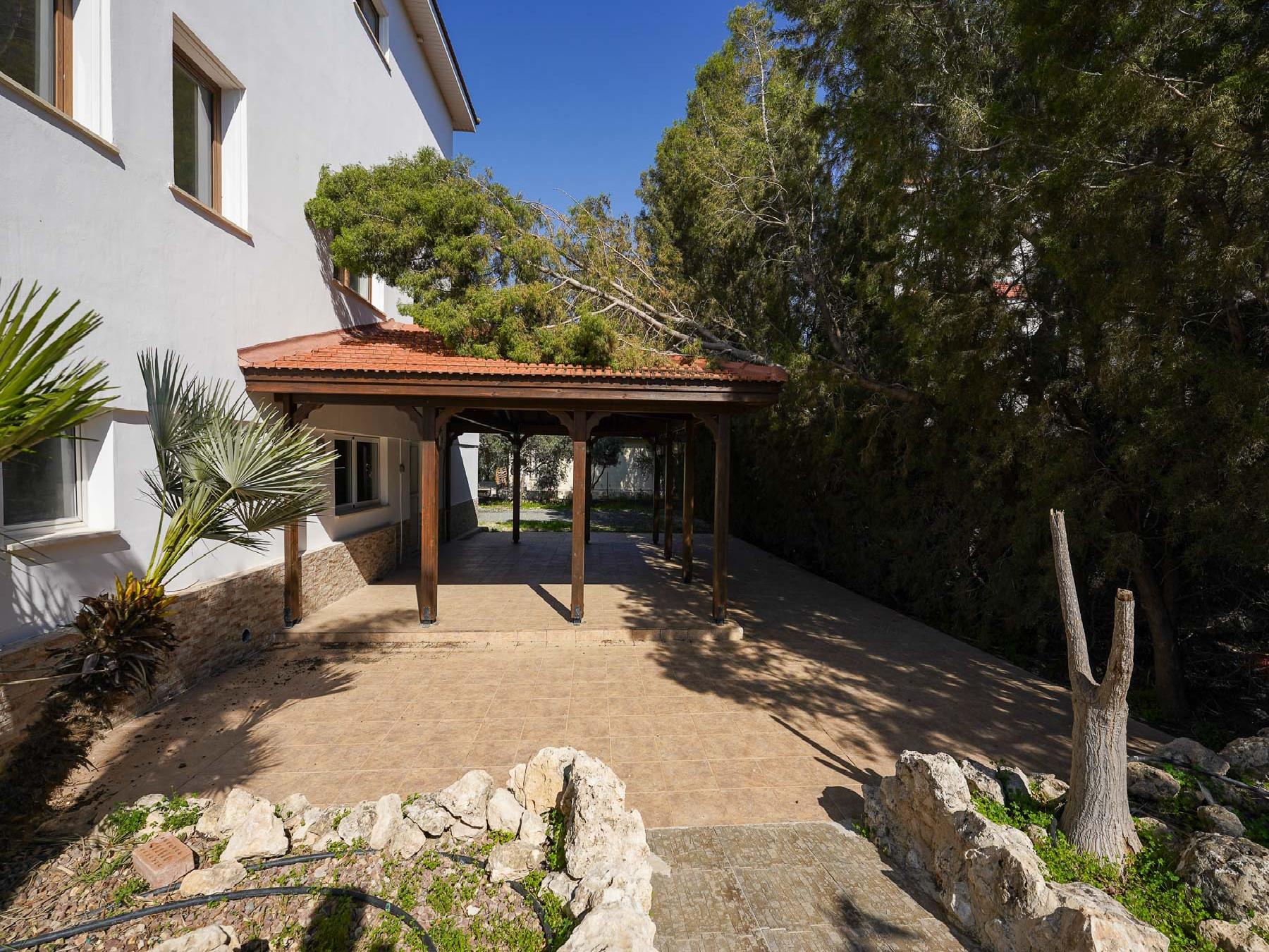 FOUR BEDROOM DETACHED HOUSE FOR SALE IN NICOSIA-ERGATES