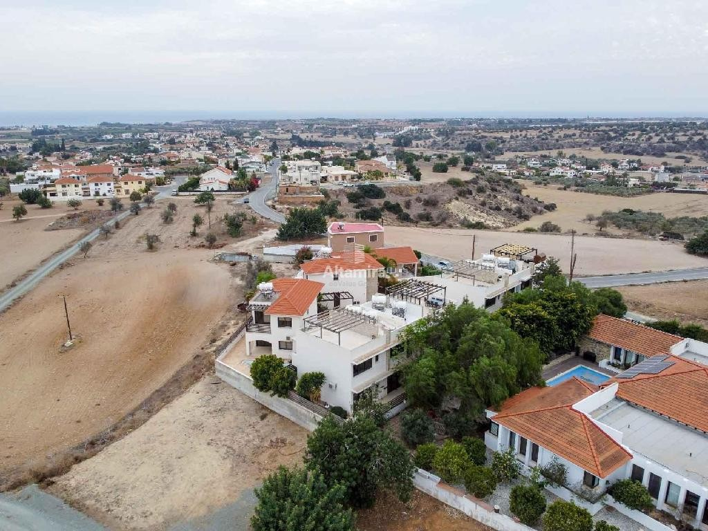 TWO BEDROOM APARTMENT-MAZOTOS/ LARNACA