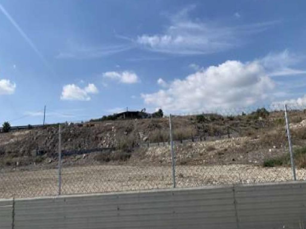 LAND PLOT - APOSTOLOS LOUKA/ ARADIPPOU-LARNACA