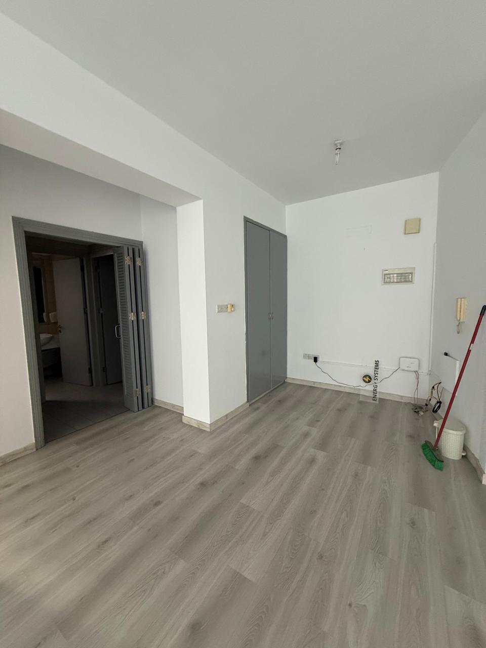OFFICE FOR RENT IN MAKARIOU AVENUE/LARNACA