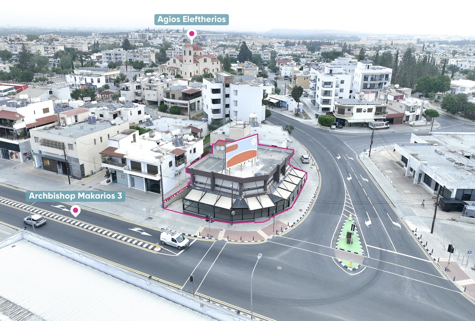 MIXED USE BUILDING FOR SALE IN NICOSIA-LATSIA
