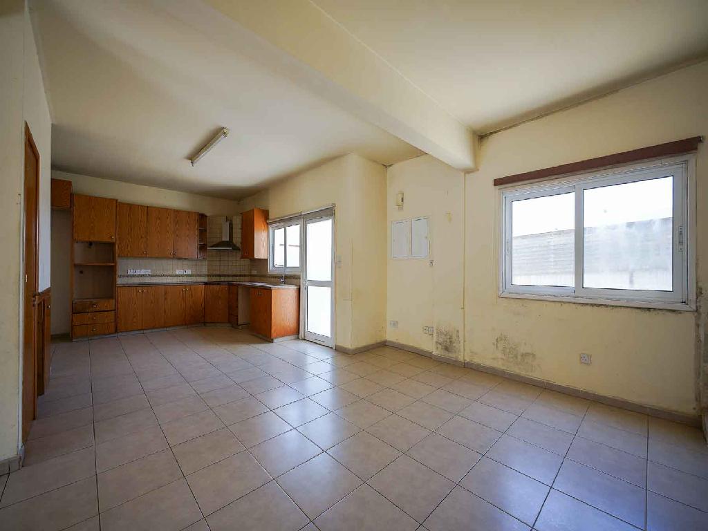 TWO-STOREY THREE BEDROOM HOUSE FOR SALE IN NICOSIA-KOKKINOTRIMITHIA