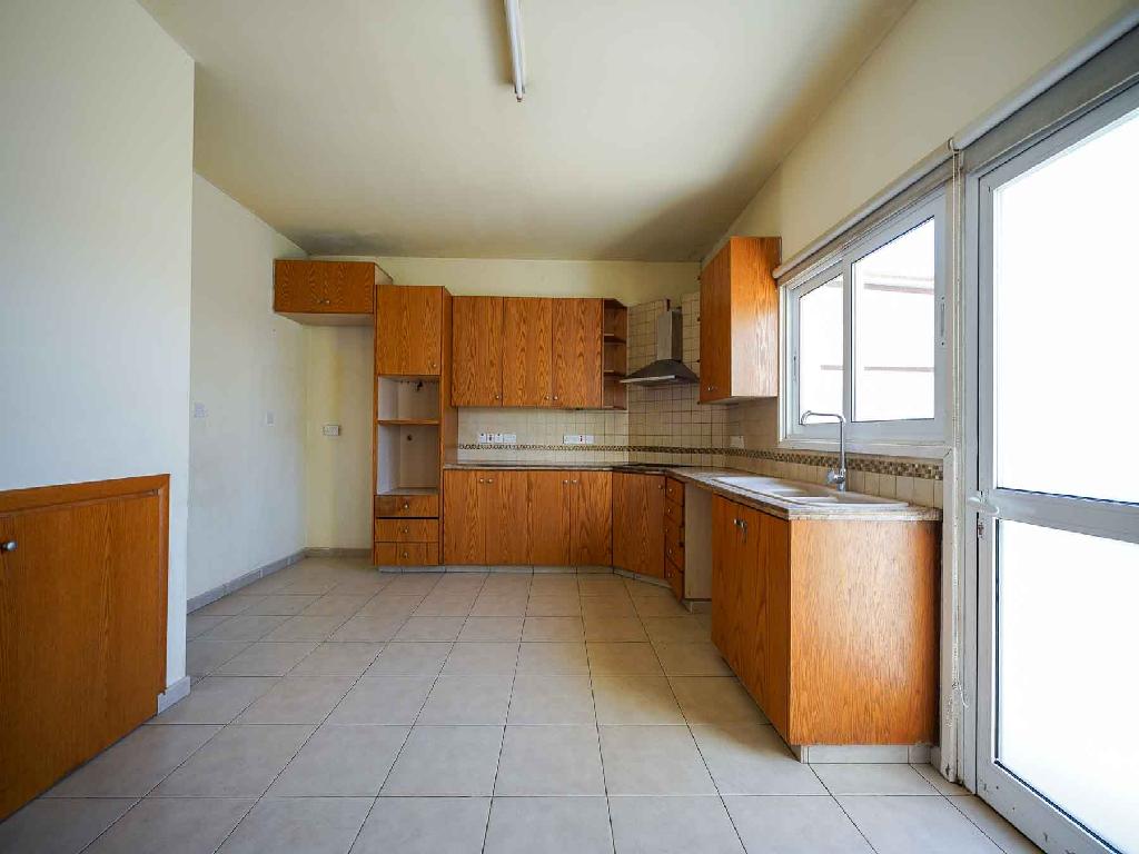 TWO-STOREY THREE BEDROOM HOUSE FOR SALE IN NICOSIA-KOKKINOTRIMITHIA